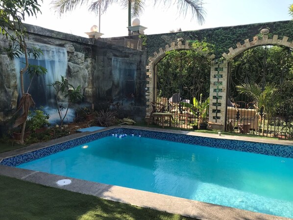 Indoor pool, outdoor pool
