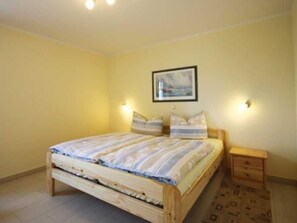 2 Schlafzimmer, Reisekinderbett, WLAN