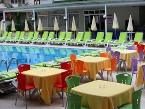 Breakfast, lunch and dinner served - Solis Beach Otel - All Inclusive (Alanya)