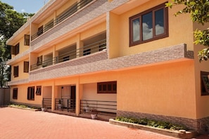 Exterior - Nyumbani B&B (Arusha)