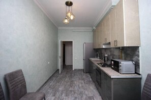 Private kitchen - New and cozy apartment near Yerevan city center , 70 sq with all amenities. (Arabkir)