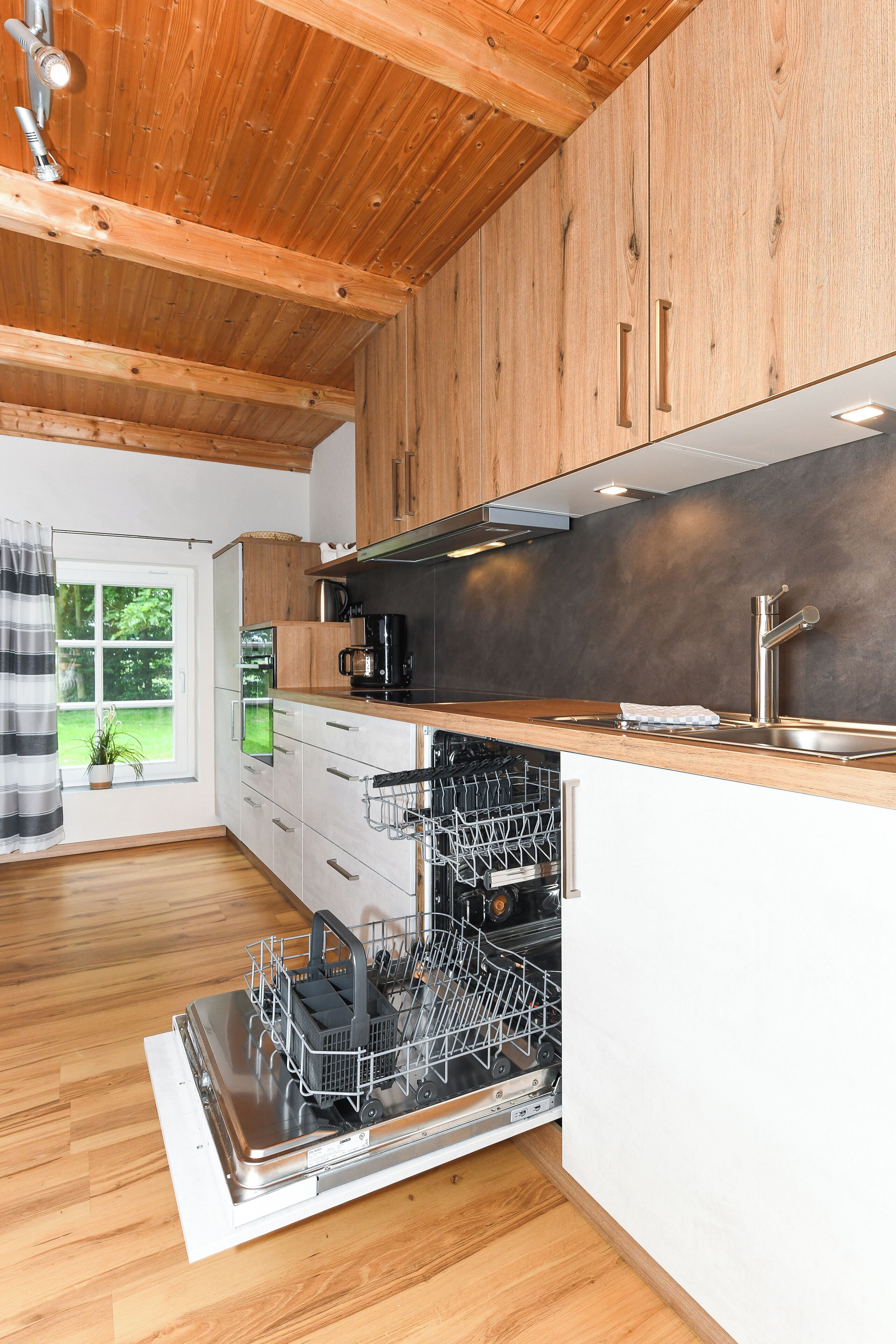 Fridge, microwave, dishwasher, coffee/tea maker