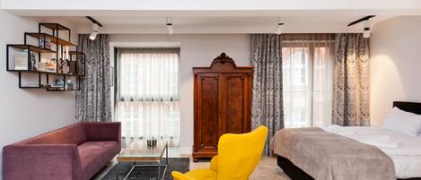 Studio Suite (45) | Free WiFi