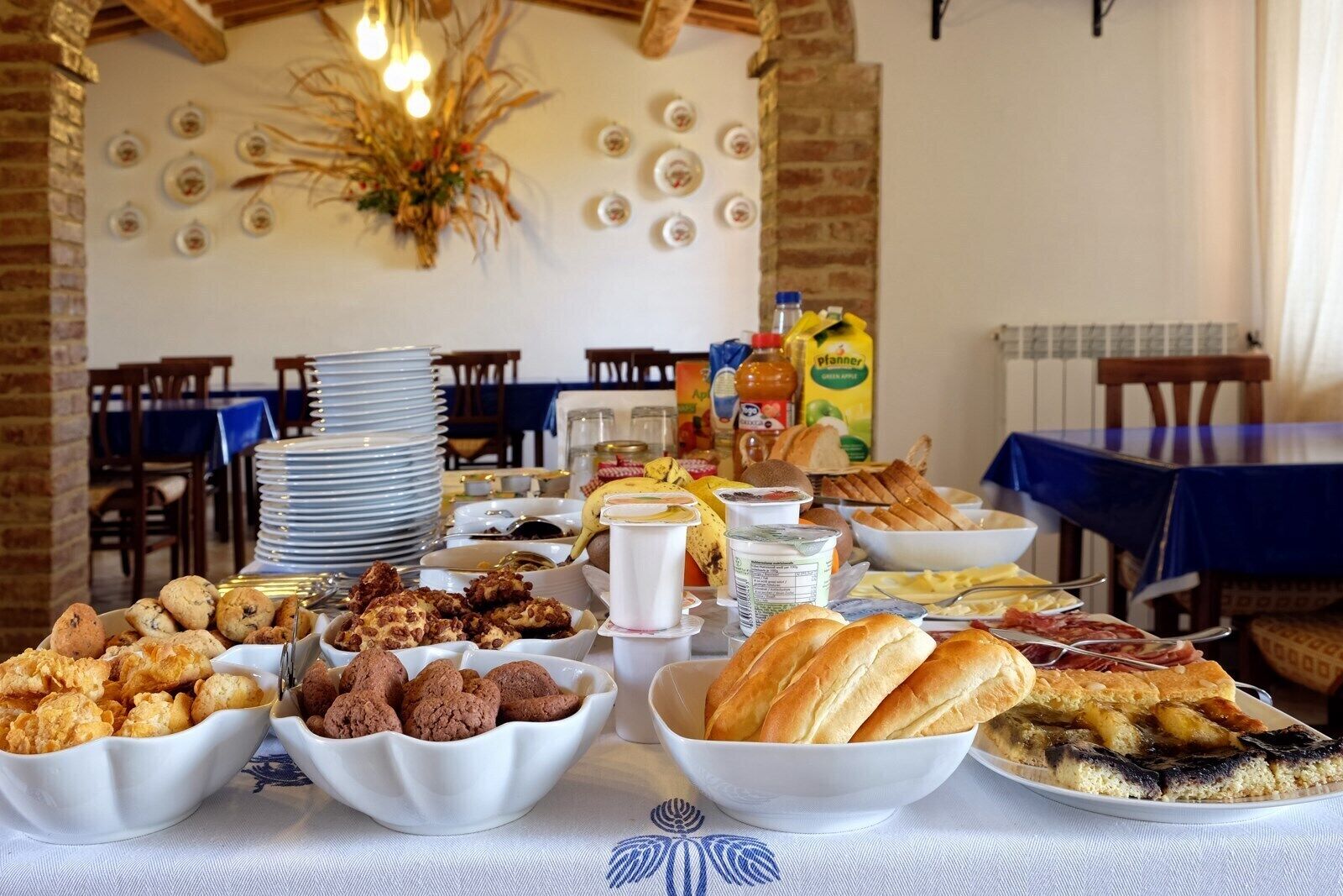 Daily buffet breakfast (EUR 7 per person)