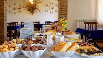 Colazione a buffet a pagamento, servita tutte le mattine