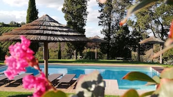 Piscina stagionale all'aperto