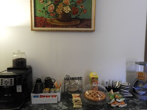 Tägliches inbegriffenes Frühstücksbuffet