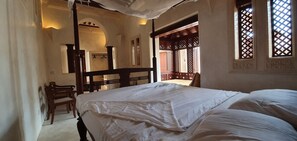 4 bedrooms - ONEWAY House Lamu Seaview Rooftop & Pool (Lamu)