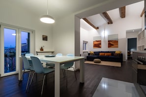 Apartment, 2 Bedrooms | Living area