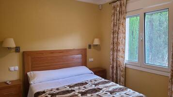 2 Schlafzimmer, Bügeleisen/Bügelbrett, Internetzugang