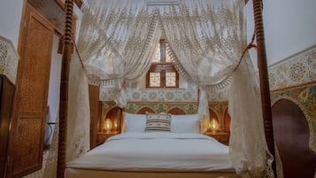 Rideaux occultants, Wi-Fi gratuit, draps fournis