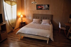 3 bedrooms, iron/ironing board, Internet - Homerez - Villa in Carcassonne (Carcassonne)