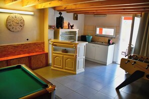 Game room
