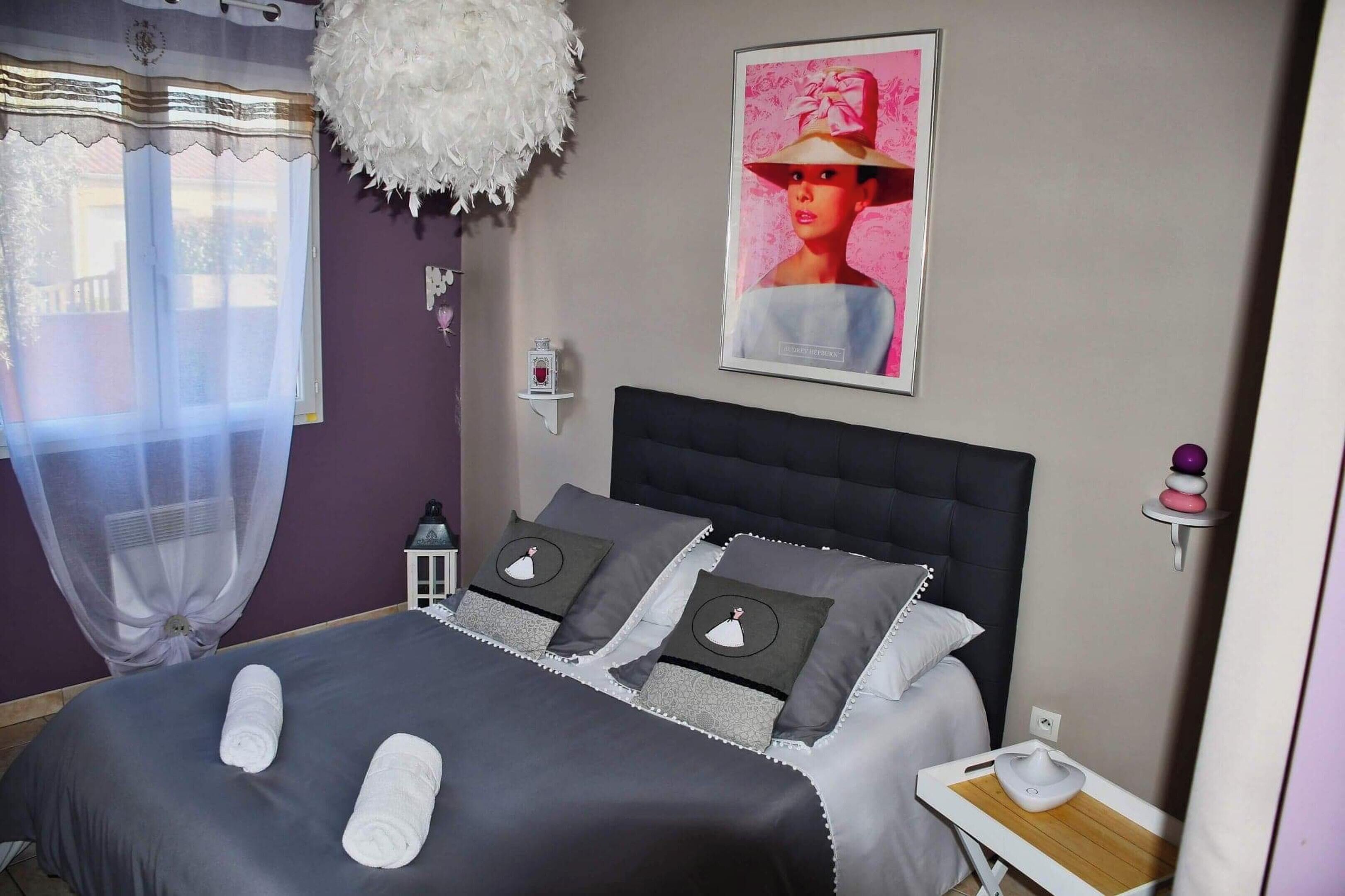 3 bedrooms, desk, iron/ironing board, free WiFi
