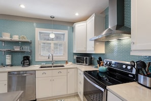 Geschirrspüler, Kochgeschirr/Geschirr/Besteck, Eiswürfelbereiter