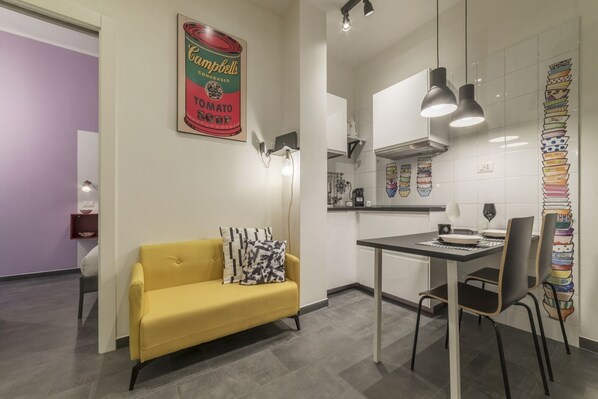 Interior - Testaccio Colorful Apartment with Terrace (Roma)