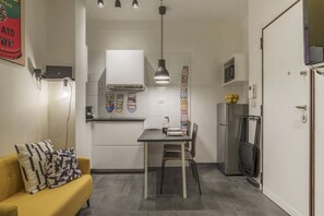 Interior - Testaccio Colorful Apartment with Terrace (Roma)