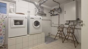 House, 3 Bedrooms, Sauna | Laundry