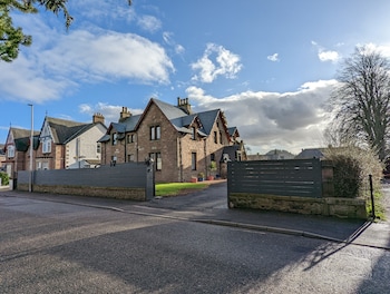Cambeth Lodge Guesthouse