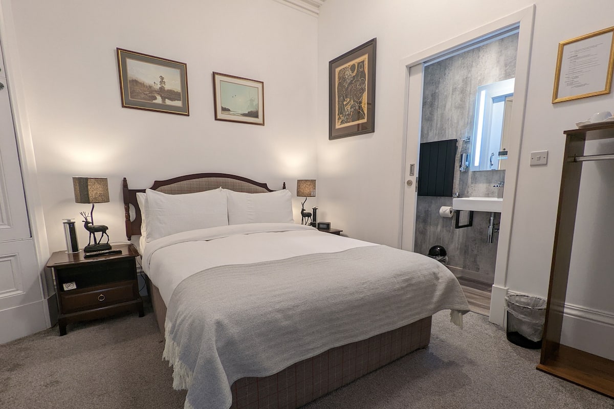 Single Room, Ensuite | Interior