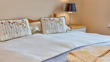 2 chambres, fer et planche Ă repasser, Wi-Fi, draps fournis