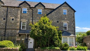 Unclassified image, 5 of 20, button - Howgills Apartment 9 (self-catering accommodation with free parking and Wi-Fi) (Sedbergh)