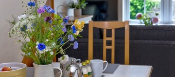 Howgills Apartment 10 (self-catering accommodation with free parking and Wi-Fi)