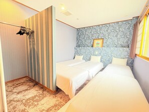 1 bedroom, desk, free WiFi, bed sheets