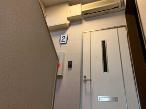 Interior - Main building 2nd floor 6 singles Spacious 52 s / Chikushino Fukuoka (Chikushino)