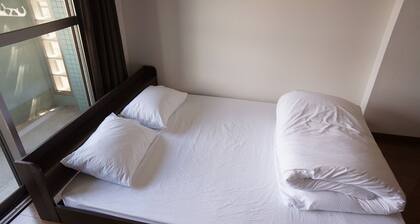 Annex 305 1 low bed queen spacious 22 square meters Please read the notes before booking / Chikushino Fukuoka