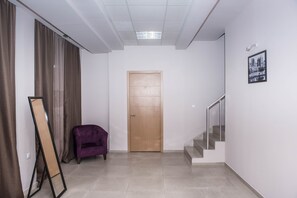 Hallway - Tiflis Avlabari Hotel (Tbilisi)