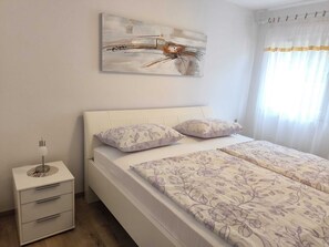 2 bedrooms, free WiFi, bed sheets