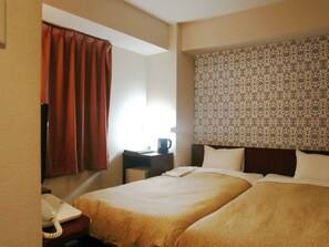 1 bedroom, desk, free WiFi, bed sheets - Hollywood Twin Room Smoking King Size Speci / Hamamatsu Shizuoka (Hamamatsu)