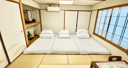 Deluxe Family Room 7 people in the same room / Tokushima Tokushima
