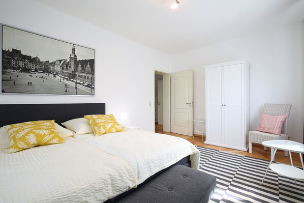 3 chambres, bureau, lit parapluie, Wi-Fi gratuit