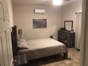 3 bedrooms, free WiFi, bed sheets, wheelchair access