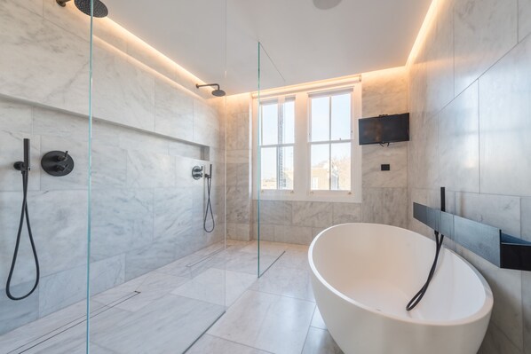 Standard Apartment | Bathroom shower - Edgware Road Luxury Serviced Apartments (London)