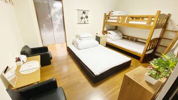 1 bedroom, desk, iron/ironing board, free WiFi