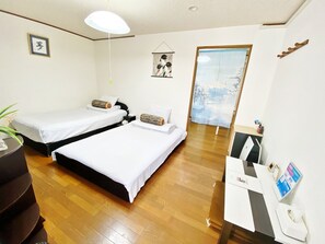 1 chambre, bureau, fer et planche à repasser, Wi-Fi gratuit
