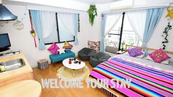 1 habitación, escritorio, tabla de planchar con plancha y wifi gratis