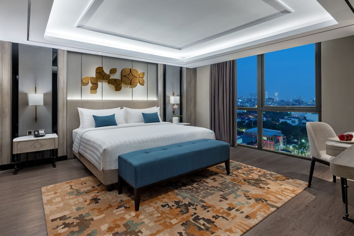 1 bedroom, minibar, in-room safe, desk