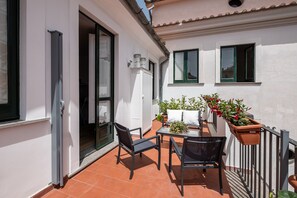 Chambre Double Deluxe, balcon | Terrasse/Patio