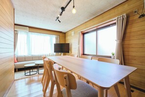 Dining - Near Nakajima Park Facilities within walking distance Free parking  - Nakajima Park West House / Sapporo Hokkaidō (Sapporo)