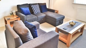 Unclassified image, 4 of 30, button - Modern Executive Apartment in Reading (Reading)