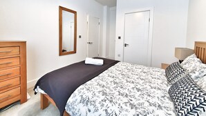 Unclassified image, 3 of 30, button - Modern Executive Apartment in Reading (Reading)
