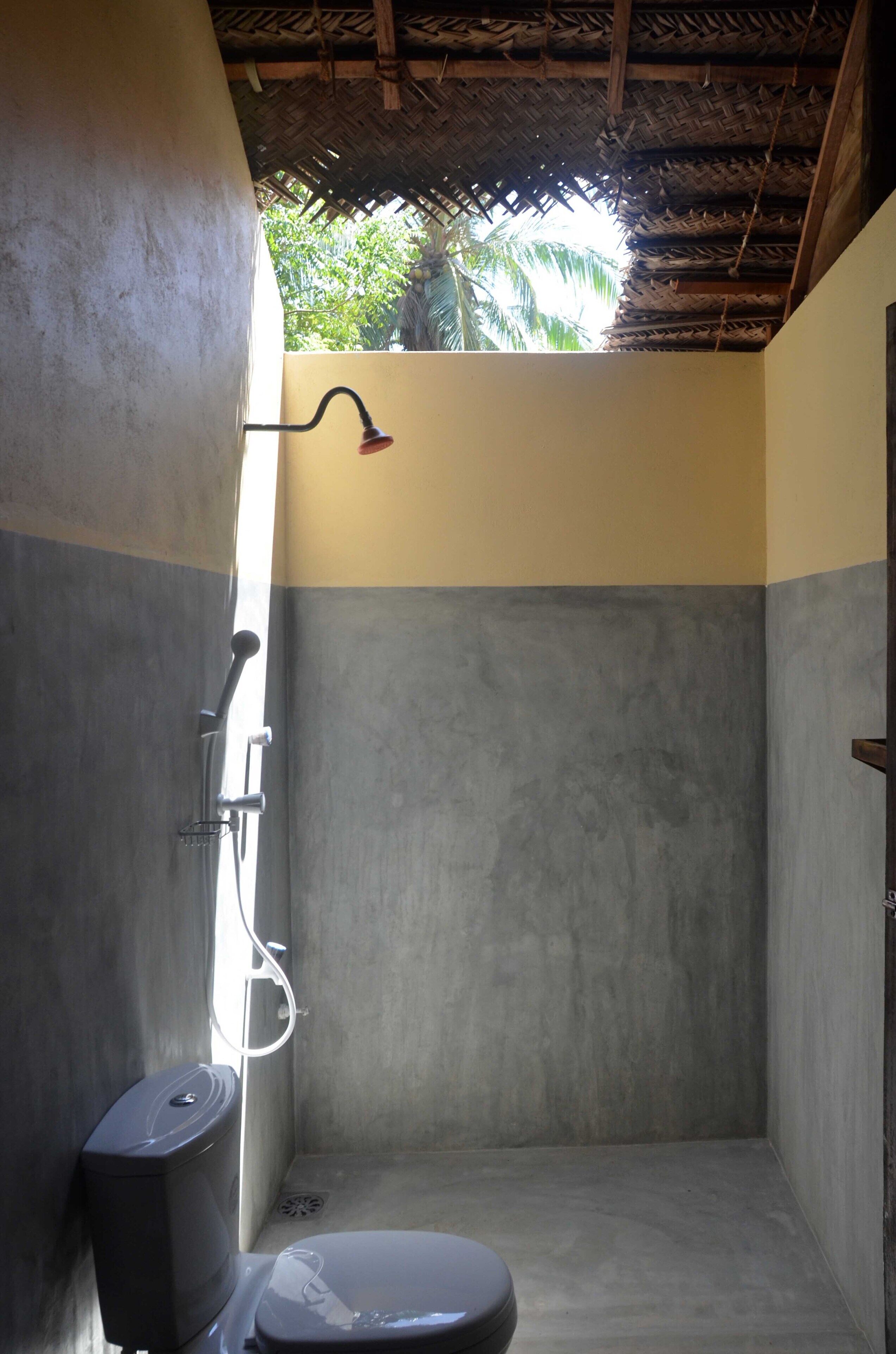 Deluxe Double Room, 1 King Bed, Sea View | Bathroom shower
