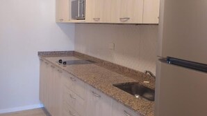 Comfort Apartment | Private kitchen | Fridge, stovetop, cookware/dishes/utensils - Depto 5 p. Excelente Vista & Terraza (San Carlos de Bariloche)