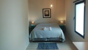 Comfort Apartment | 1 bedroom, blackout curtains, iron/ironing board, free cots/infant beds - Depto 5 p. Excelente Vista & Terraza (San Carlos de Bariloche)