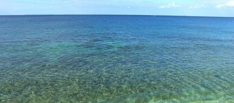 Coral Sea FrontSpacious  Cozy  Clean Room / Nakagami-gun Okinawa