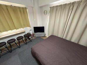 1 bedroom, desk, iron/ironing board, free WiFi